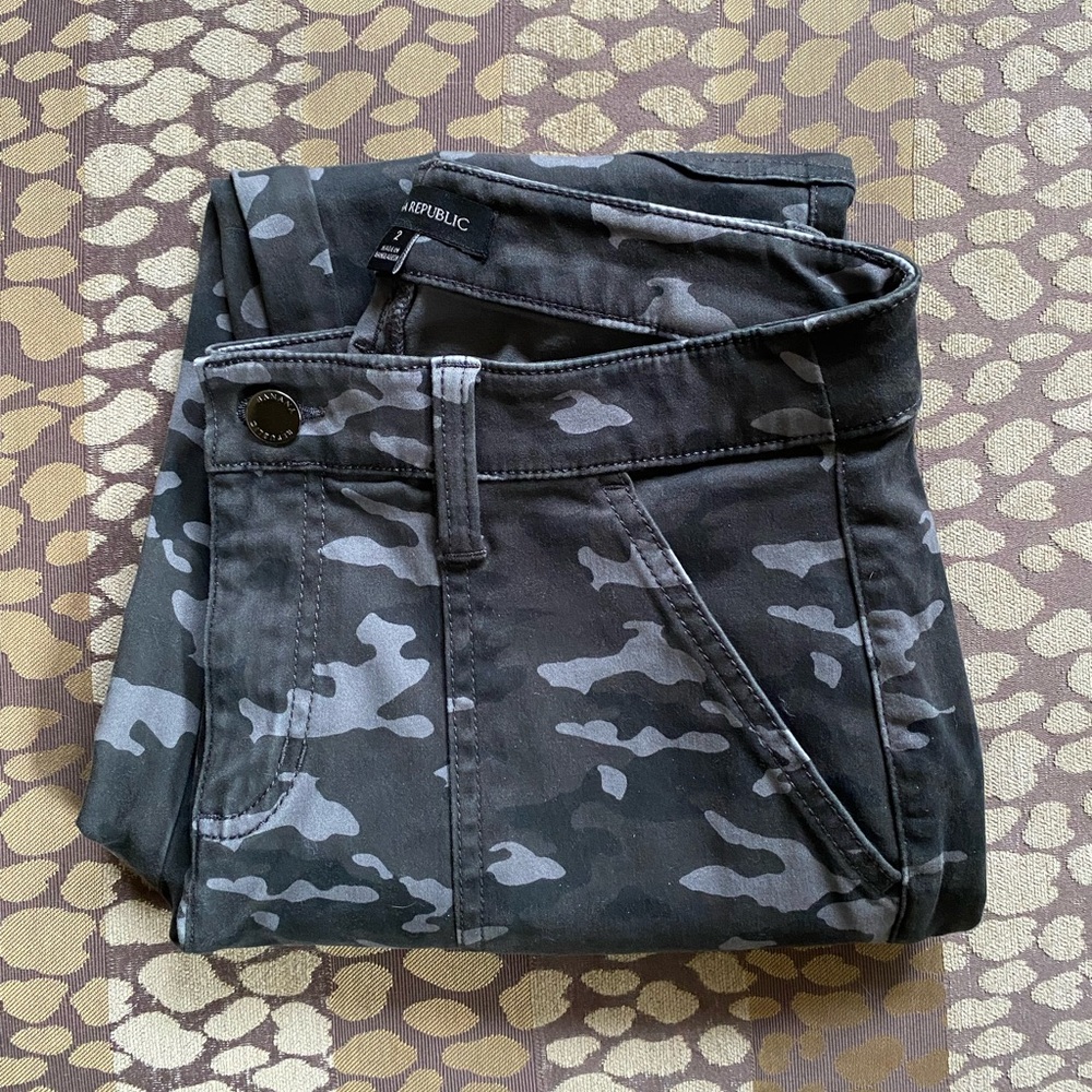 Banana Republic Camo Pants
